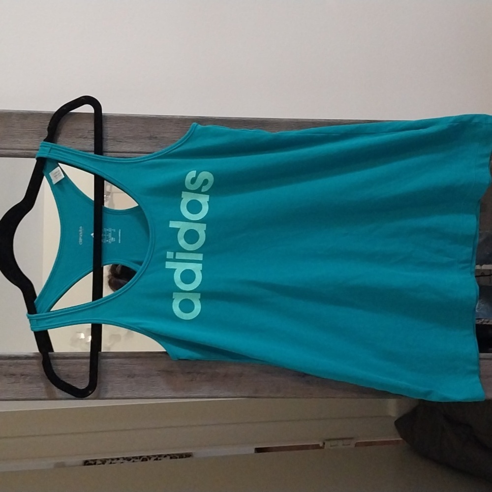 Adidas tank sz small